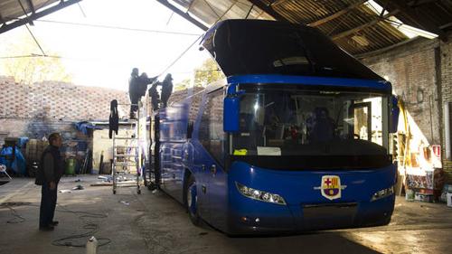 لحافلة برشلونة الجديدة